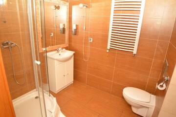 Фото номера Двухместный номер с 1 кроватью и балконом Отель Hotel Heaven г. Chabsko 6