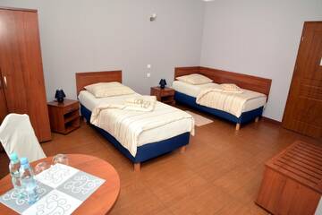 Фото номера Четырехместный номер Отель Hotel Heaven г. Chabsko 2
